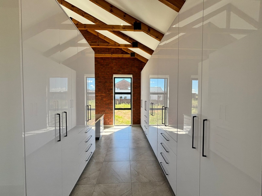 To Let 3 Bedroom Property for Rent in Helderzicht Eco Estate North West